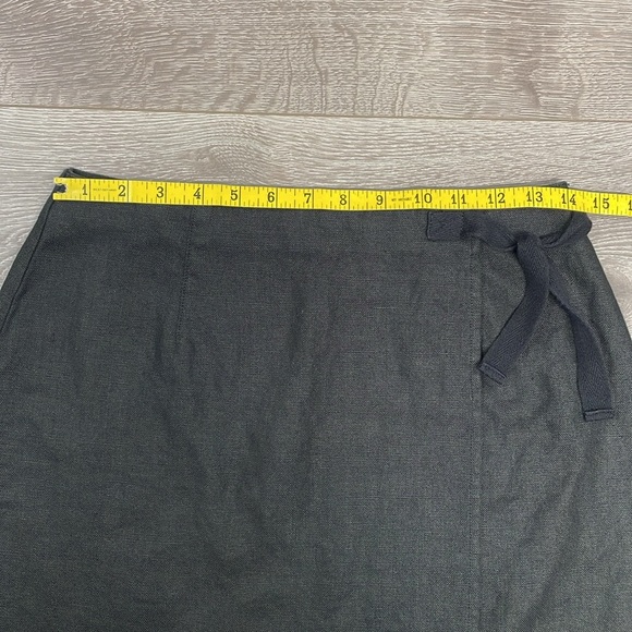 Ann Taylor 100% Linen Black Wrap Mini Skirt 6 - Picture 4 of 12